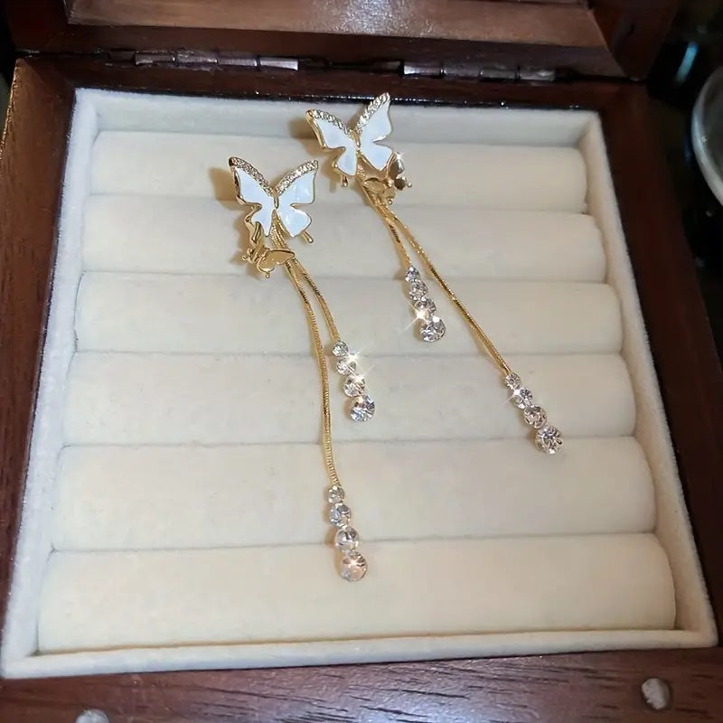 Ohrringe, Schmetterlings-Design mit glänzendem Zirkon-Dekor, baumelnde Ohrringe, eleganter Luxusstil, Kupfer, trendiges weibliches Geschenk