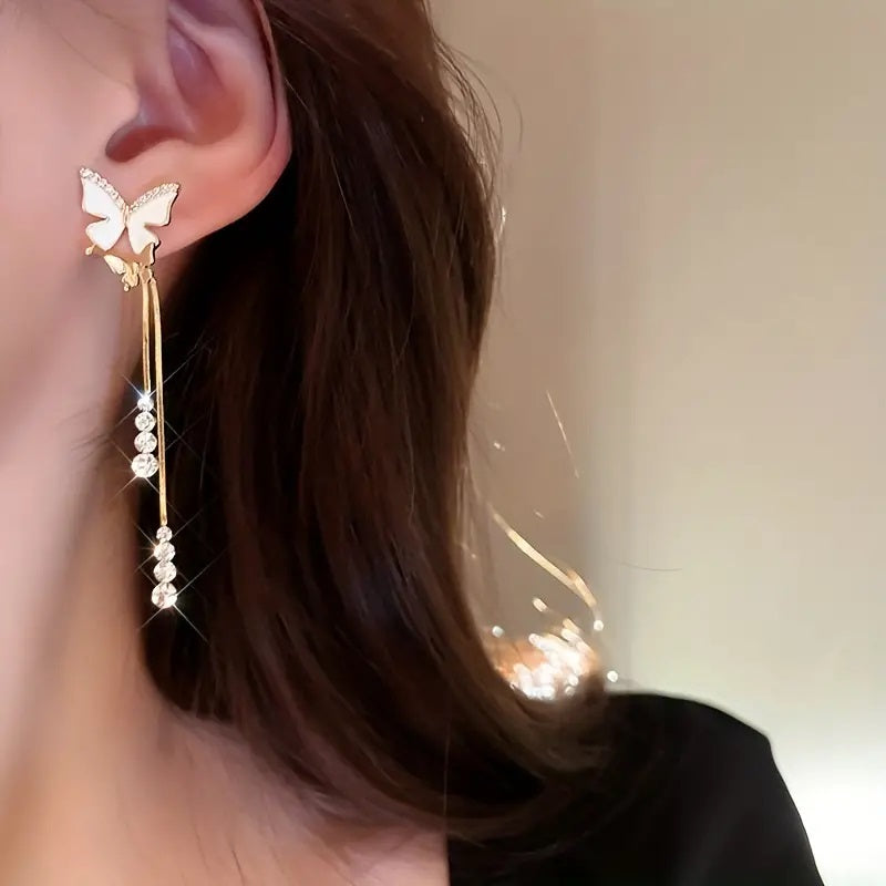 Ohrringe, Schmetterlings-Design mit glänzendem Zirkon-Dekor, baumelnde Ohrringe, eleganter Luxusstil, Kupfer, trendiges weibliches Geschenk