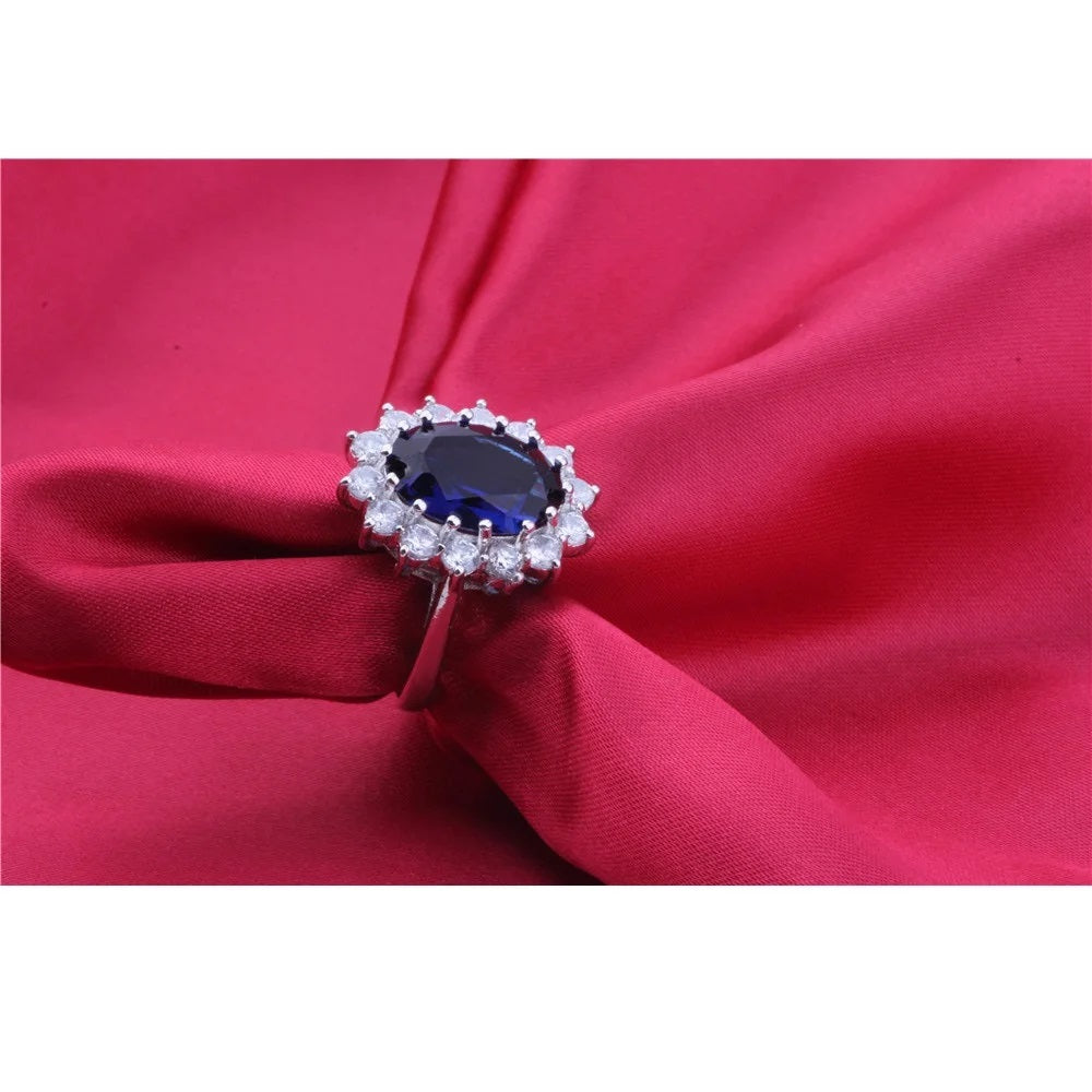 Schmuckset aus 925er-Sterlingsilber für Damen, Halskette, Ohrringe und Ring mit ovalem Zirkon-Kristall